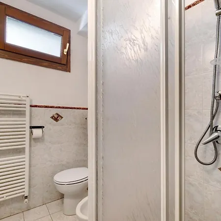 Casa Chicken - Mare, Monti E Bikers Финале Лигуре